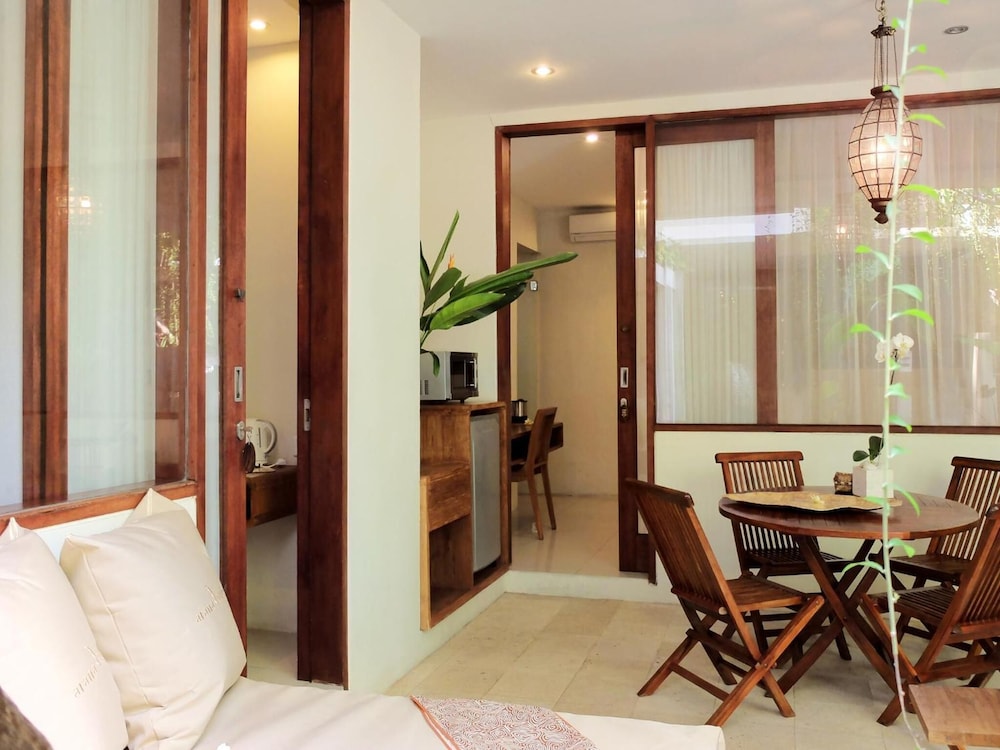 Arana Suite 56/71