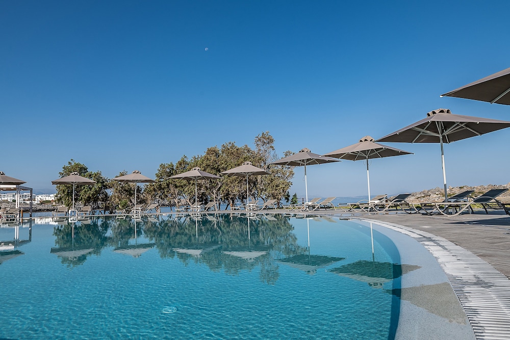 Kavos Hotel 67/80