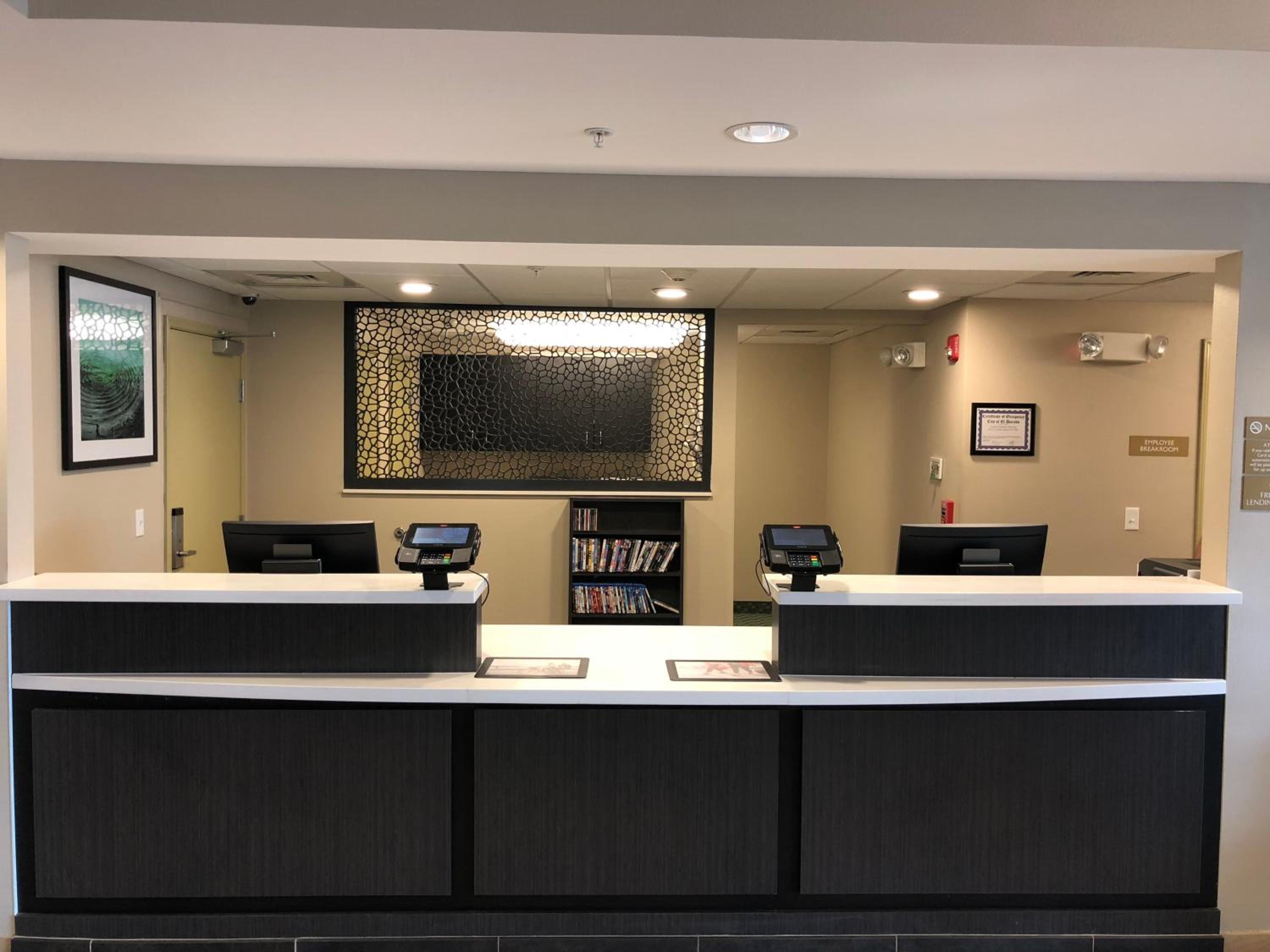 CANDLEWOOD SUITES EL DORADO 6/25