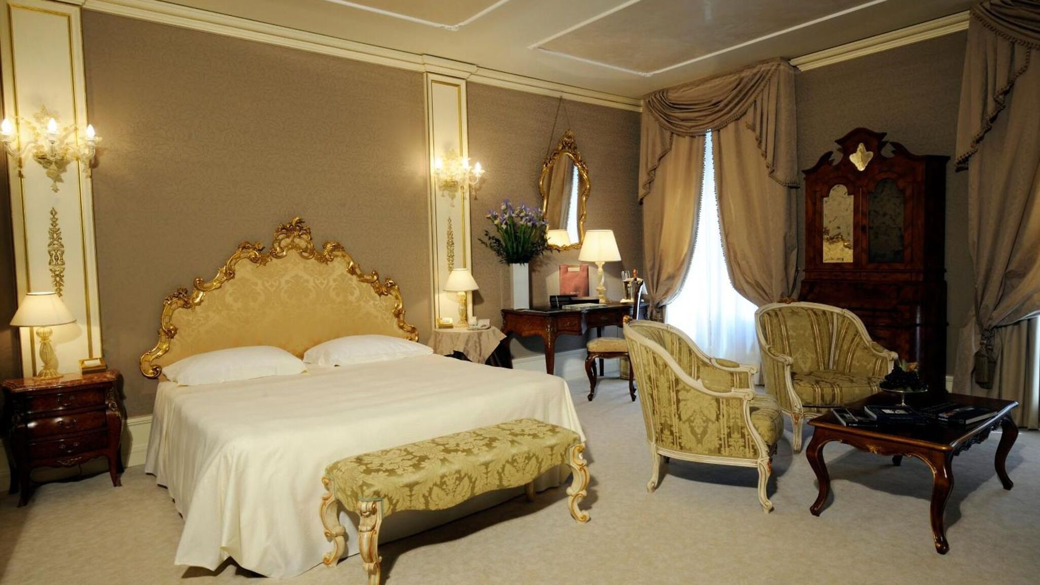 Venetian, Junior Suite