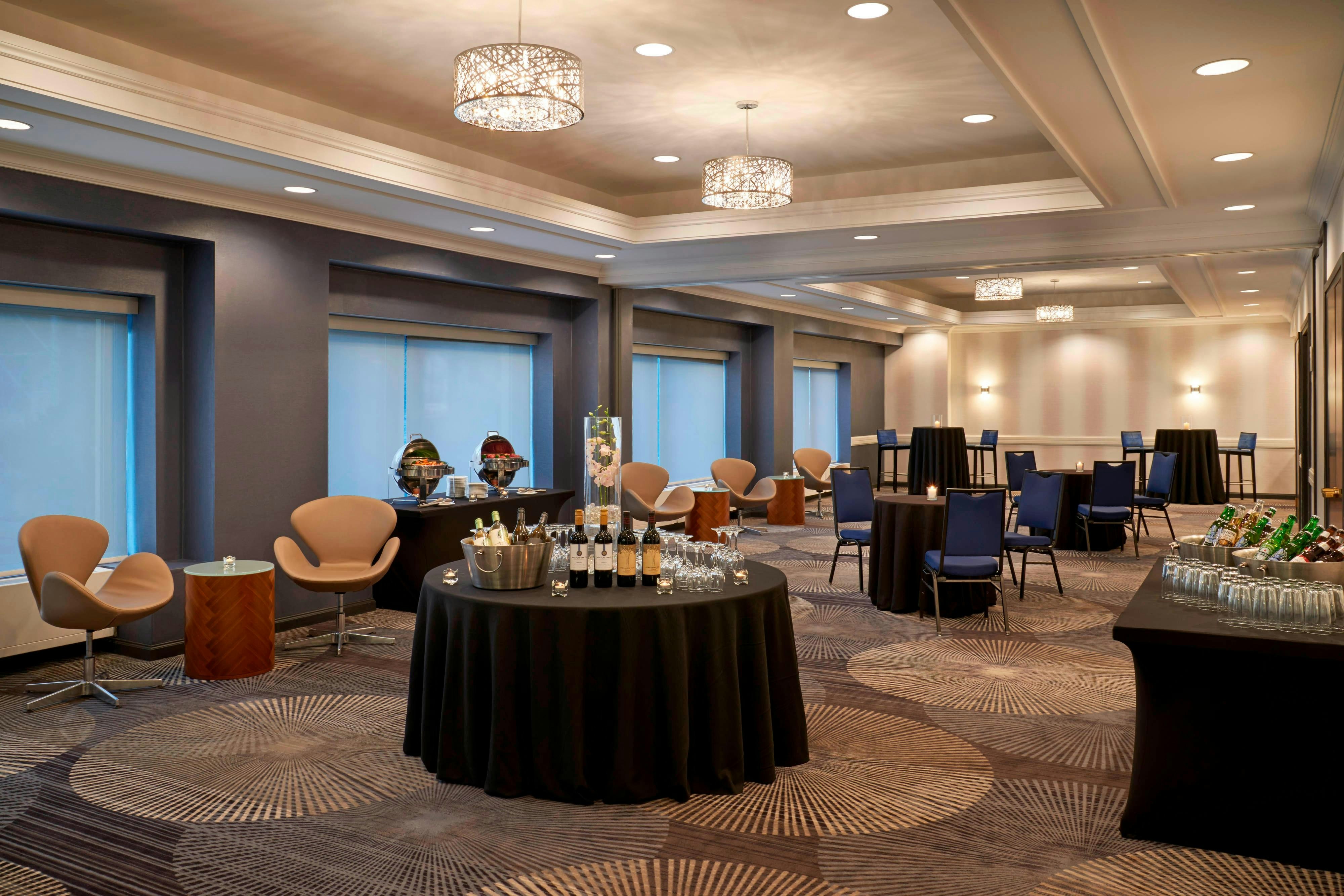 Courtyard By Marriott Downtown Toronto 9/25