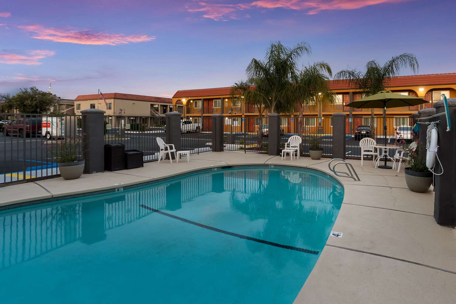 Quality Inn Redding Near I-5 14/51