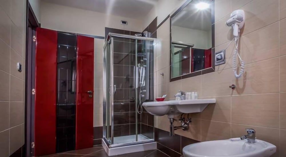 1 BEDROOM, COMFORT, TRIPLE