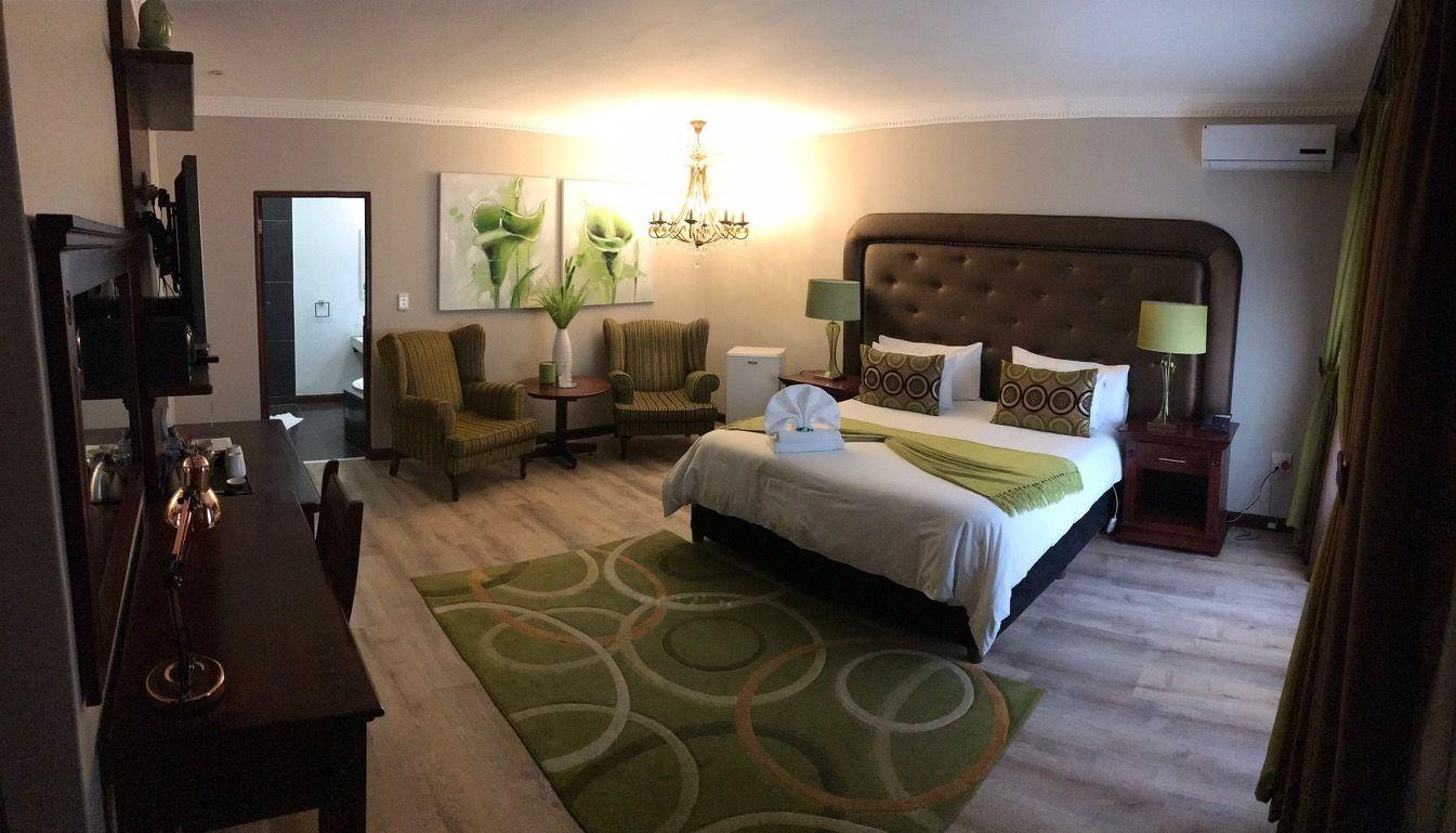 Eagle Rock Executive Guest House 7/35