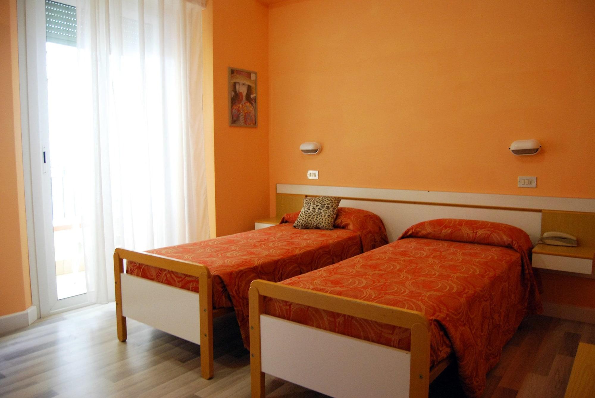 Hotel Milena 16/32