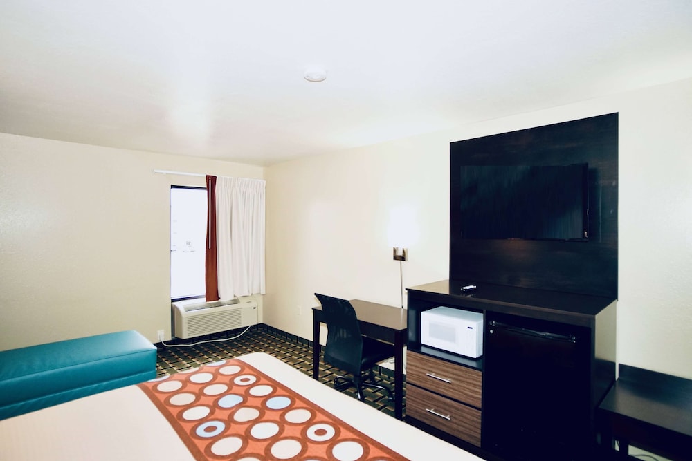 Super 8 By Wyndham Crossville Tn 15/22