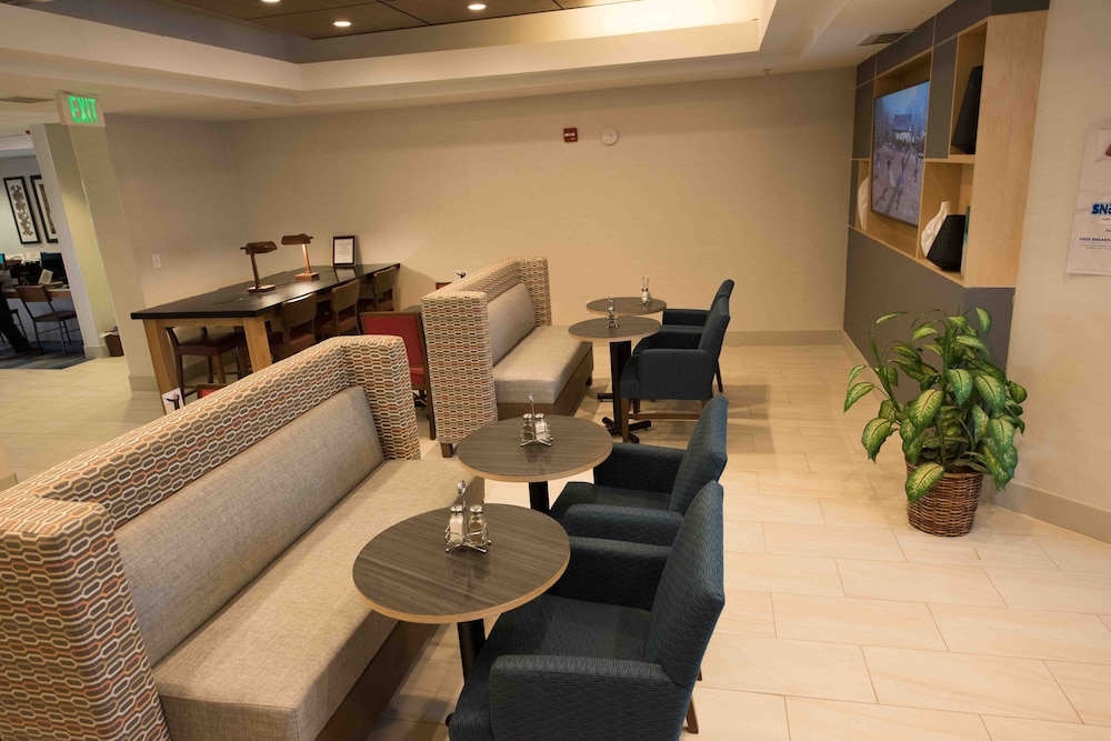 Holiday Inn Express Hotel Suites West Coxsackie 44/57