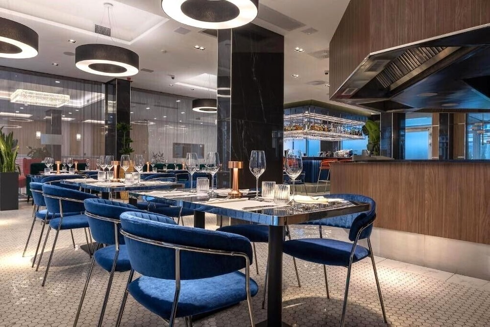 Silver Crown Hotel & Residence 34/50