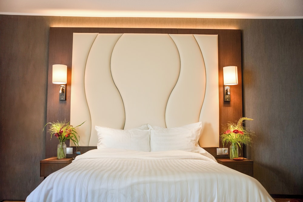 جناح استوديو بسرير كينج بشرفة، Airways Hotel Frankfurt Airport West 3/5