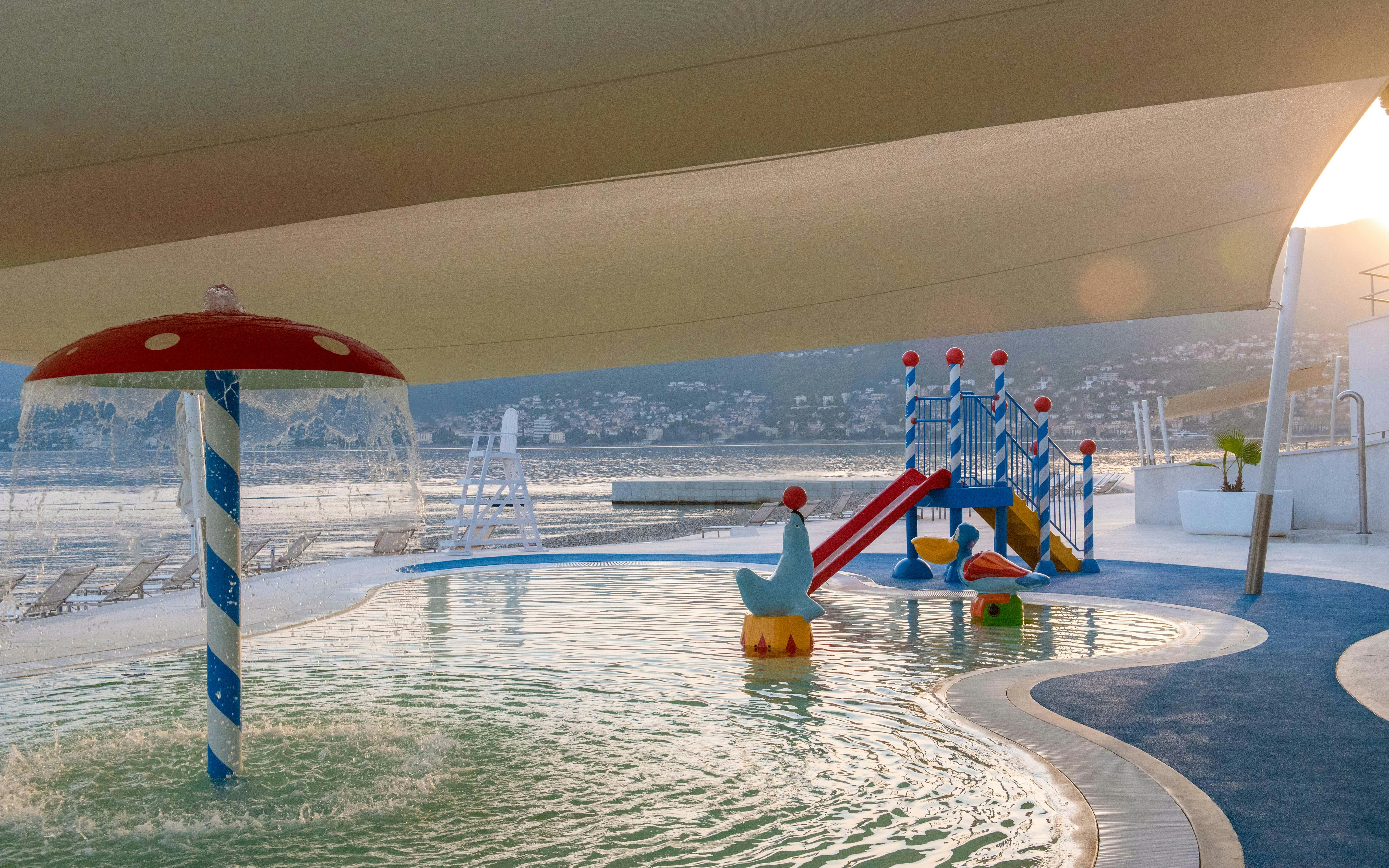 Hilton Rijeka Costabella Beach Resort and Spa 40/50
