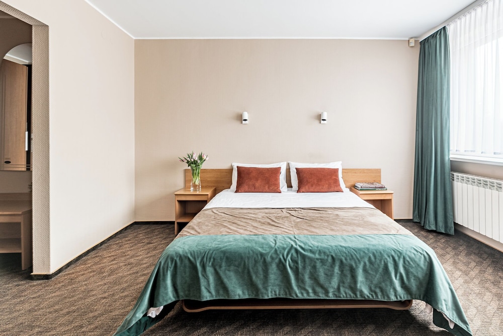 Hotel Zemaites 12/76