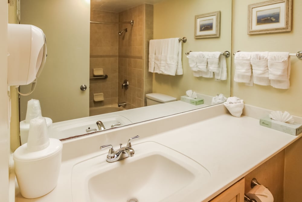 Royale Beach and Tennis Club, a VRI resort 47/49
