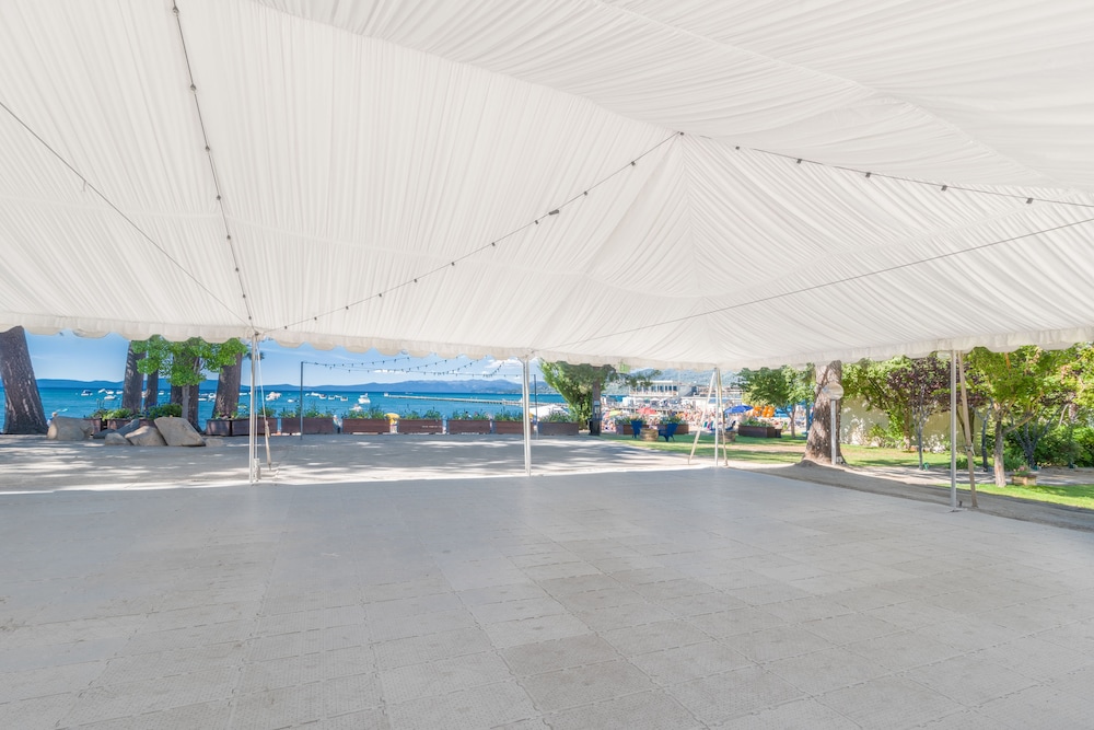 The Beach Retreat Lodge At Tahoe 30/50