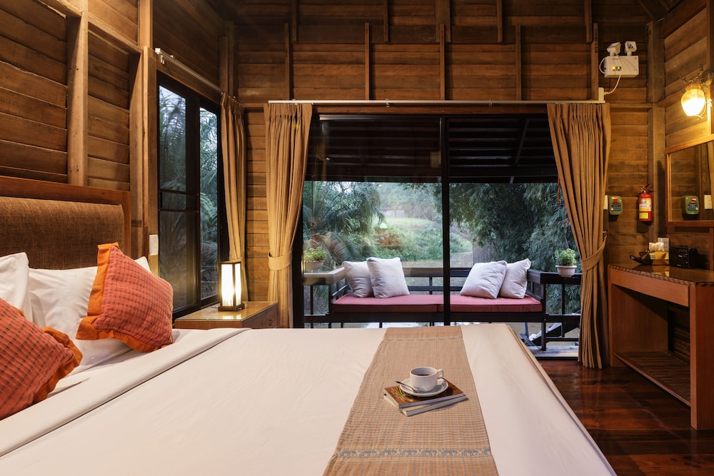 RAI SAENG ARUN RESORT 14/50