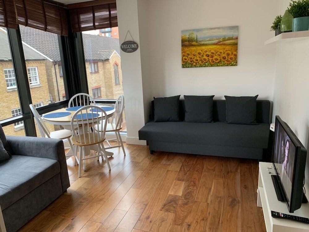 London City Gate Kings Cross St Pancras 24/50