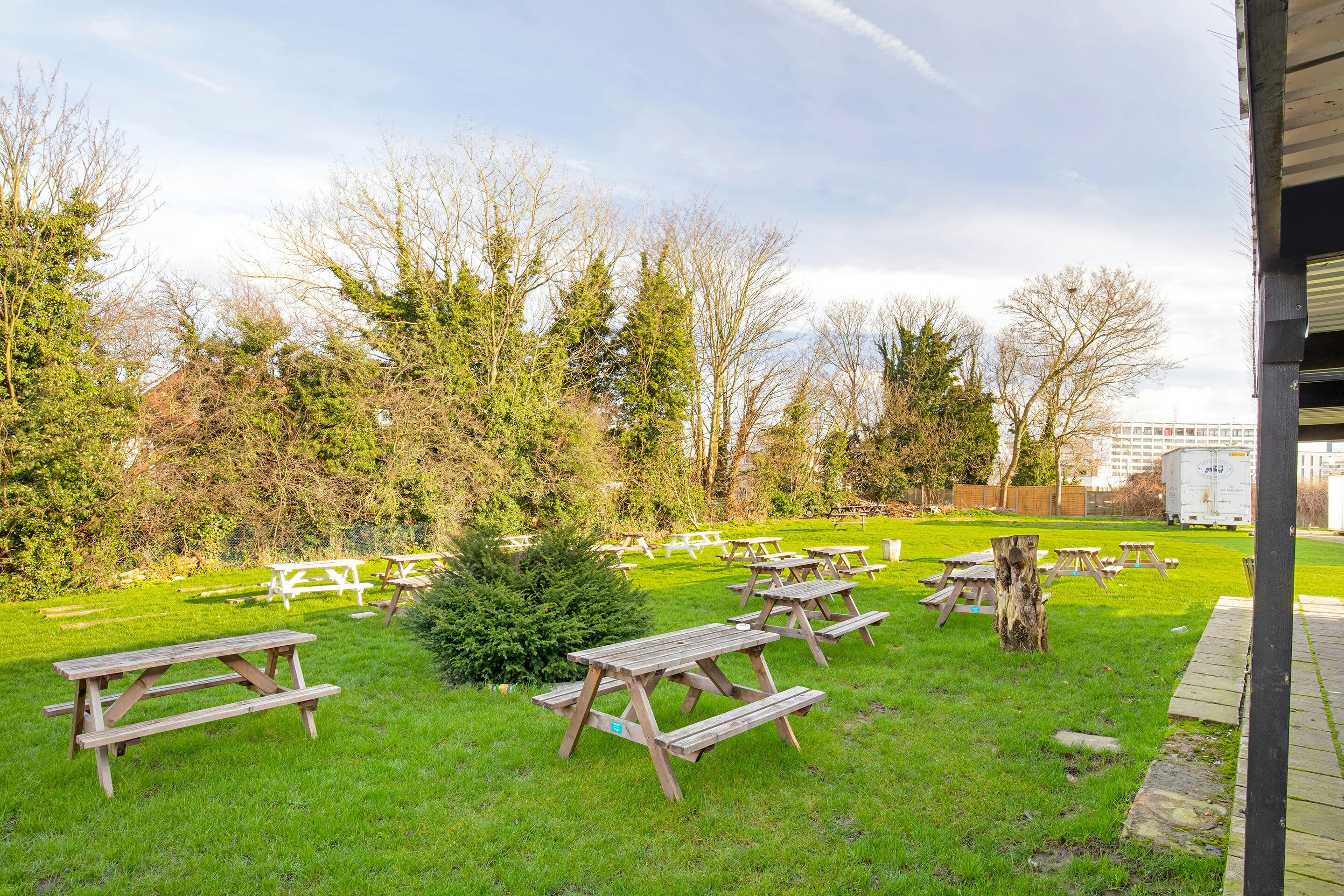 OYO The Green Man Pub and Hotel 32/45