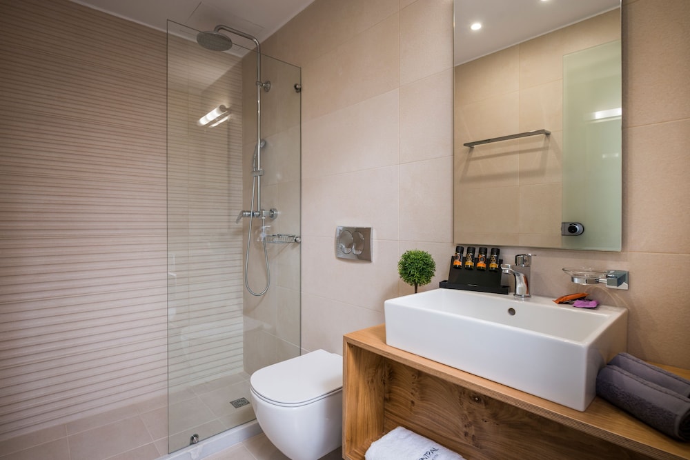 غرفة قياسية بسريرين منفصلين، Central City Hotel 7/9