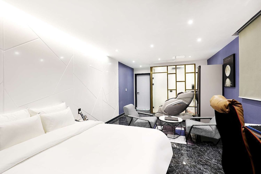 Mariposa Hotel Songtan 14/48