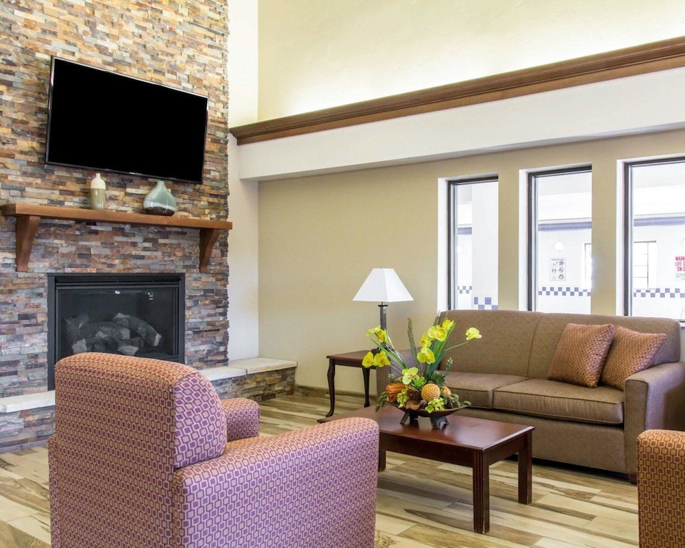 Quality Inn & Suites Vail Valley 23/35