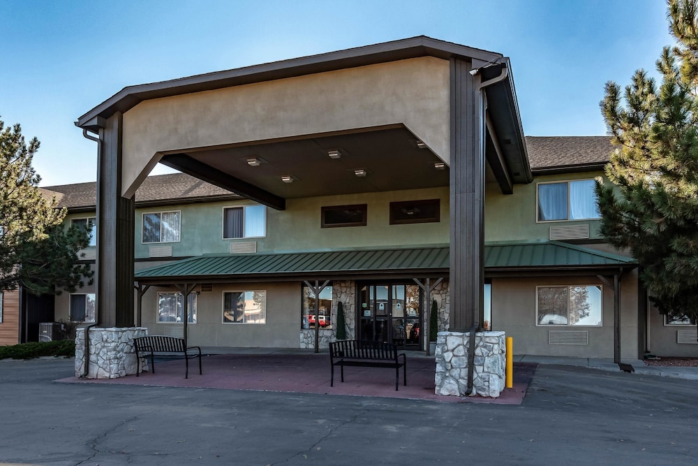 Quality Inn & Suites Pueblo West 1/43