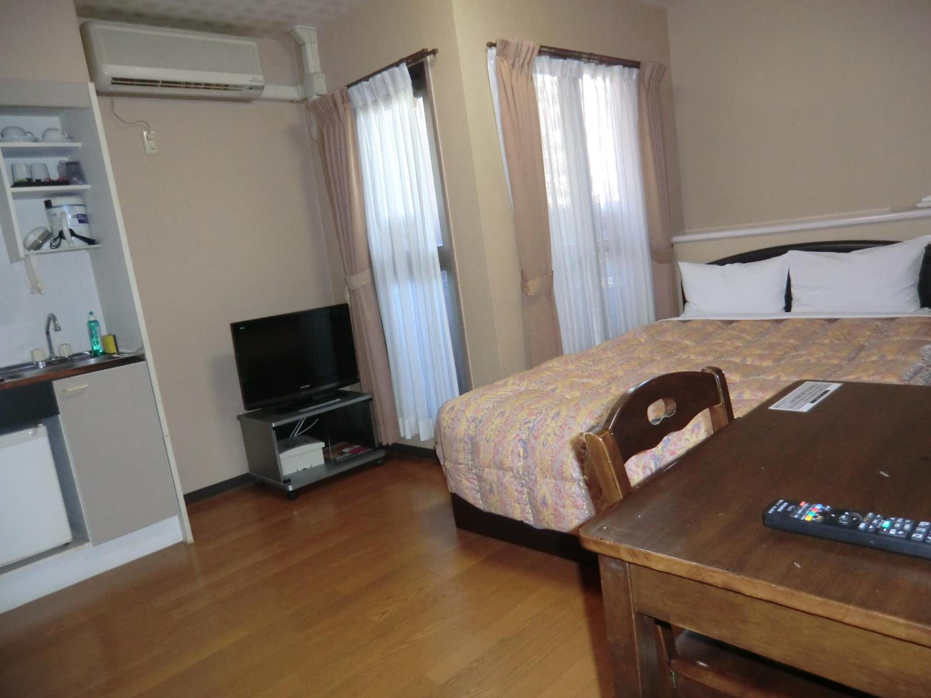Room, Double Bed
