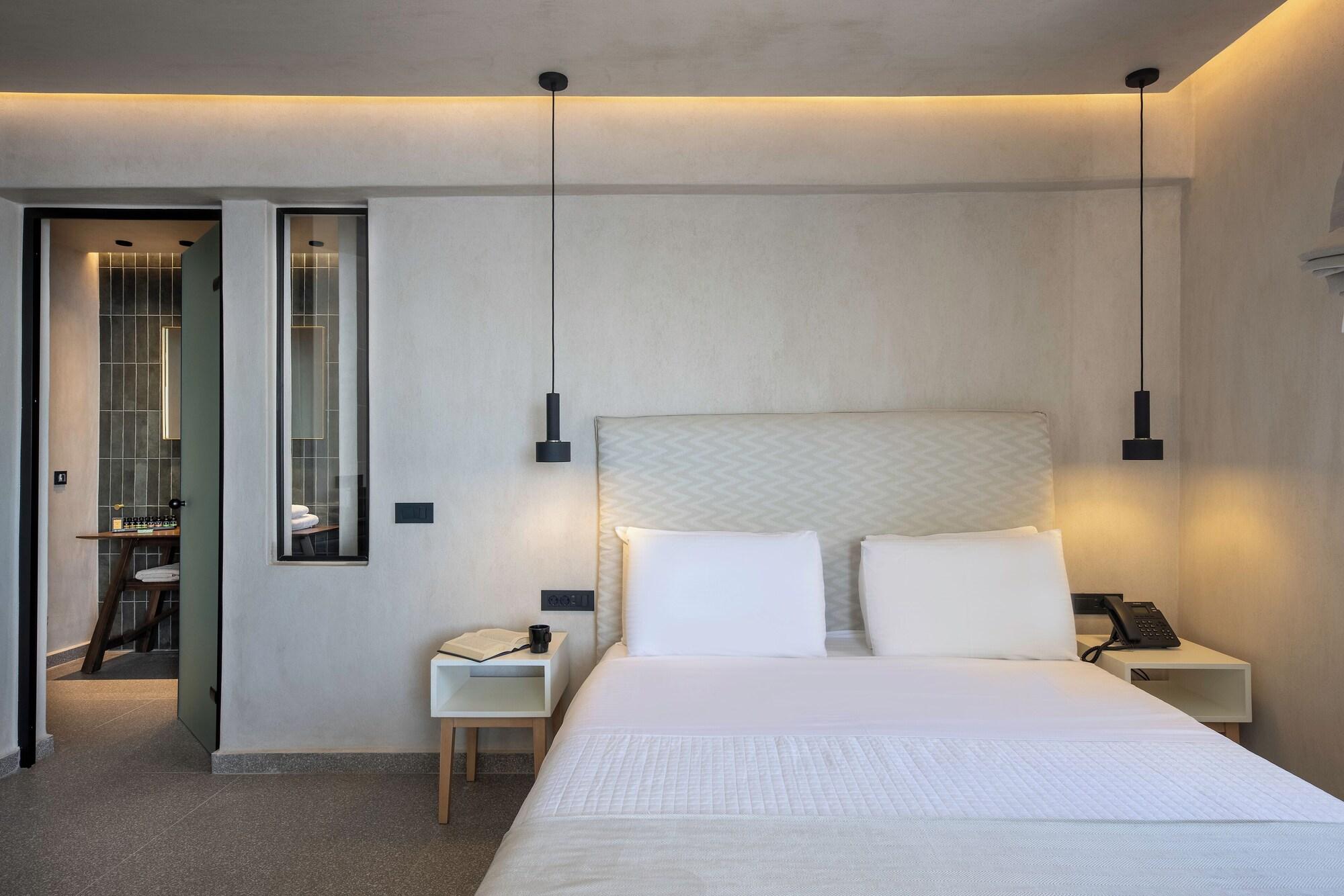 Junior Suite, Caldera View