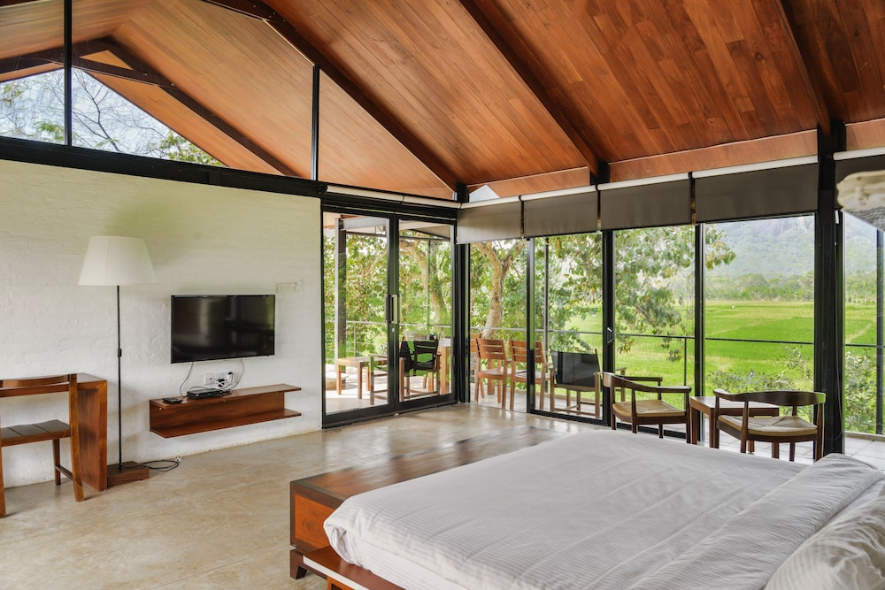Kalundewa Retreat 27/65