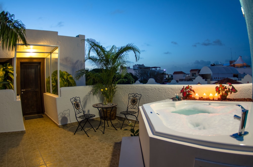 Posada Mariposa Boutique Hotel 63/71