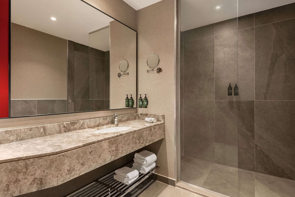 رمادا إنكور باي ويندام كورنيش الخبر(Ramada Encore by Wyndham Al Khobar Corniche) 58/60