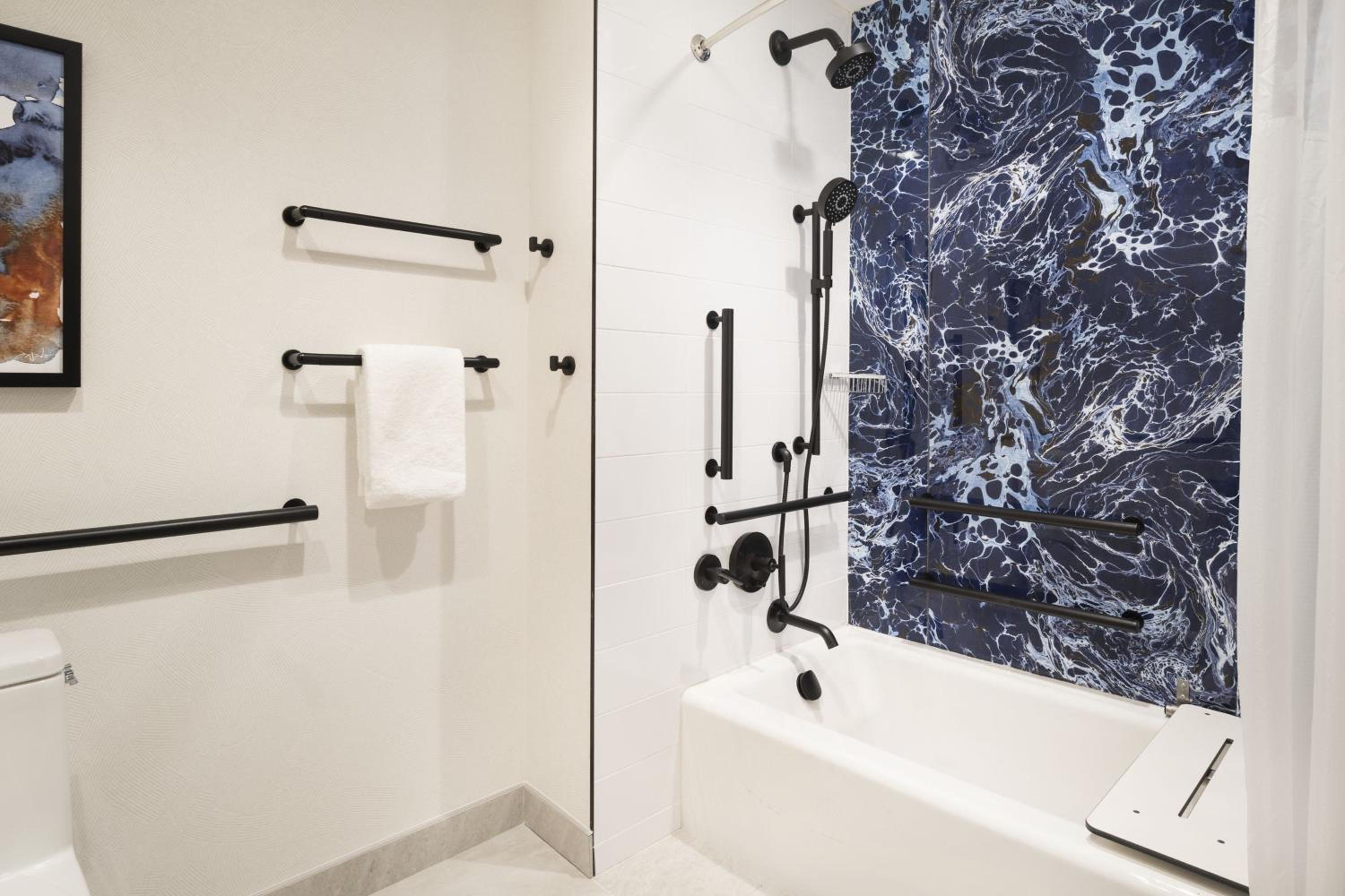 غرفة قياسية بسرير كوين، Cascade Hotel, Kansas City, a Tribute Portfolio Hotel 9/10