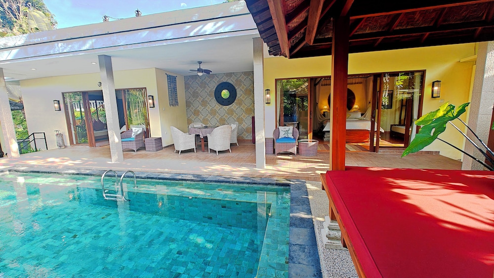 Villa Nirvana 56/81