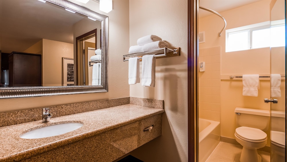 Best Western Cottage Grove Inn 14/30