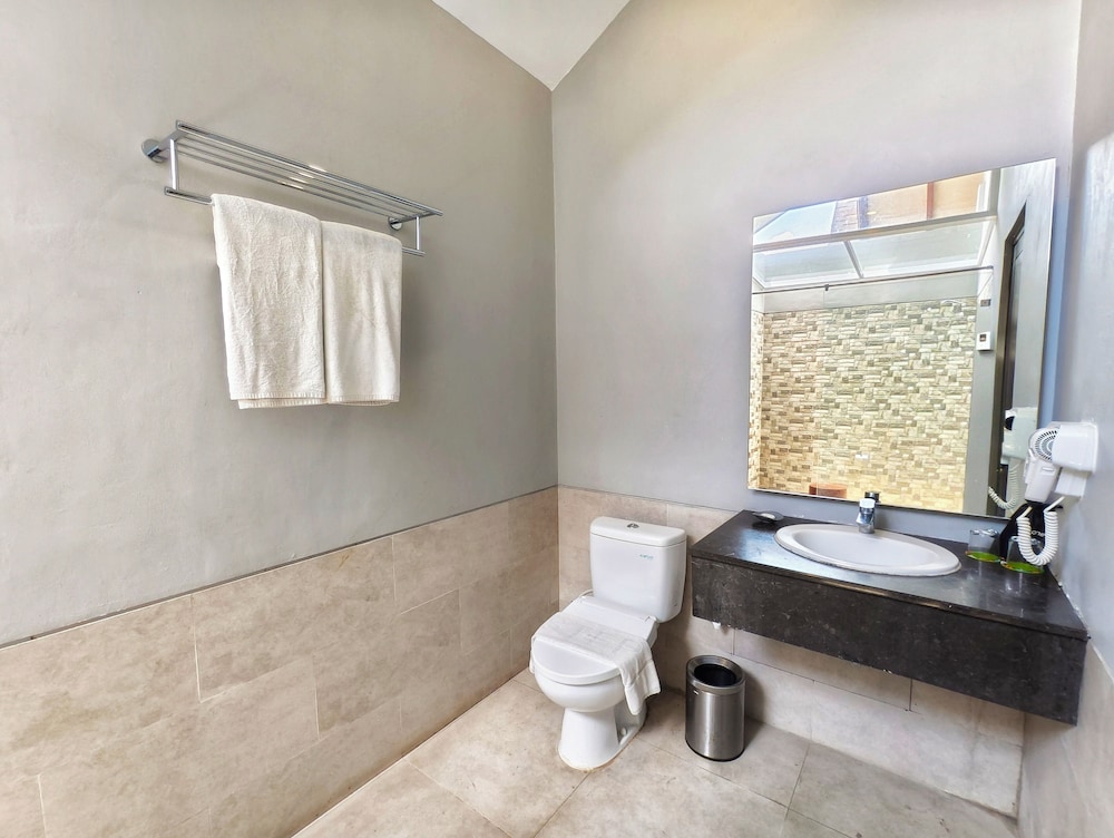 MaxOneHotels.com at Anyer 41/42