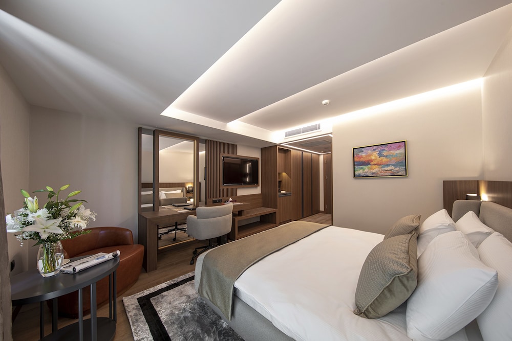 SUPERIOR, DOUBLE BED