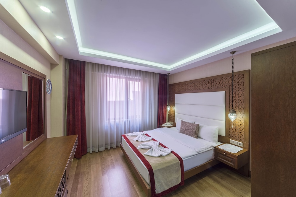 Lalinn Hotel 46/72