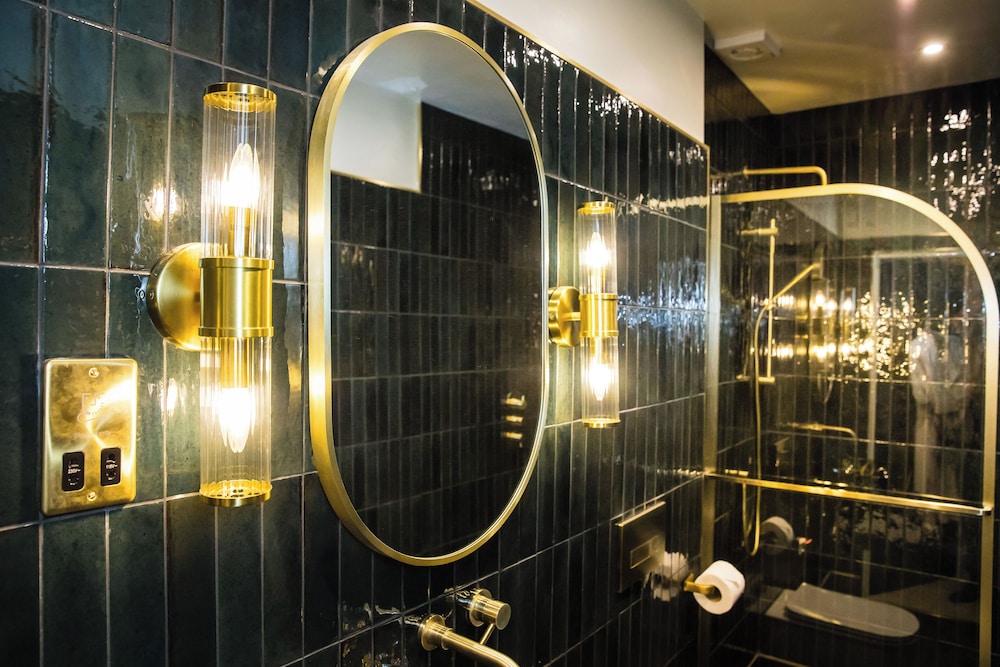 The Burgoyne Hotel 3/50
