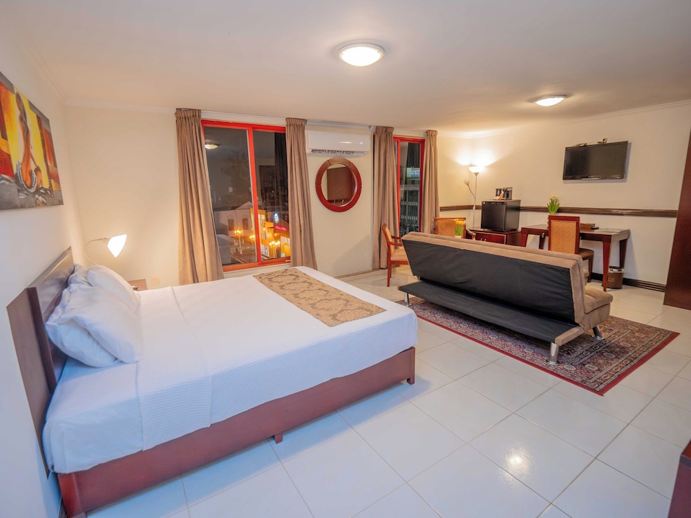 Hotel Palacio 18/50
