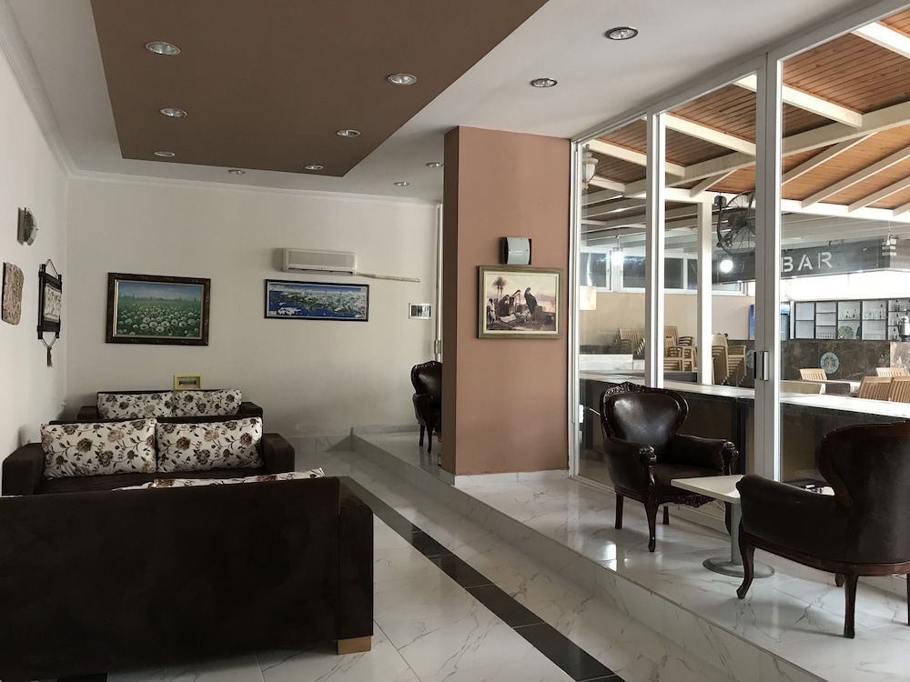 Park Marina Hotel 10/17