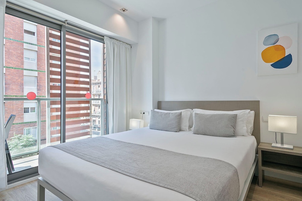 Family, Apartment, King and Twin Beds