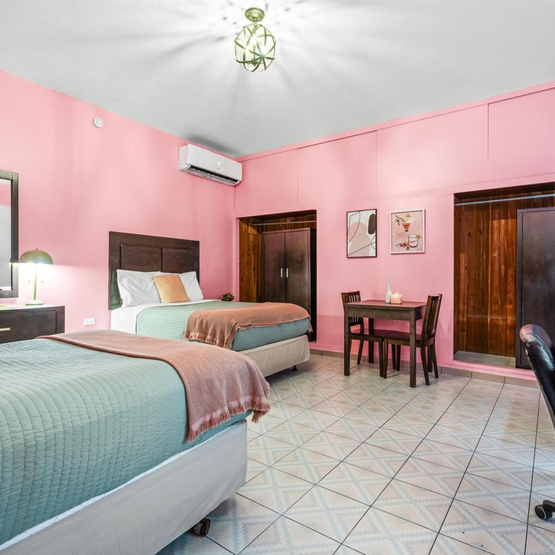 BORINQUEN BEACH INN 17/39