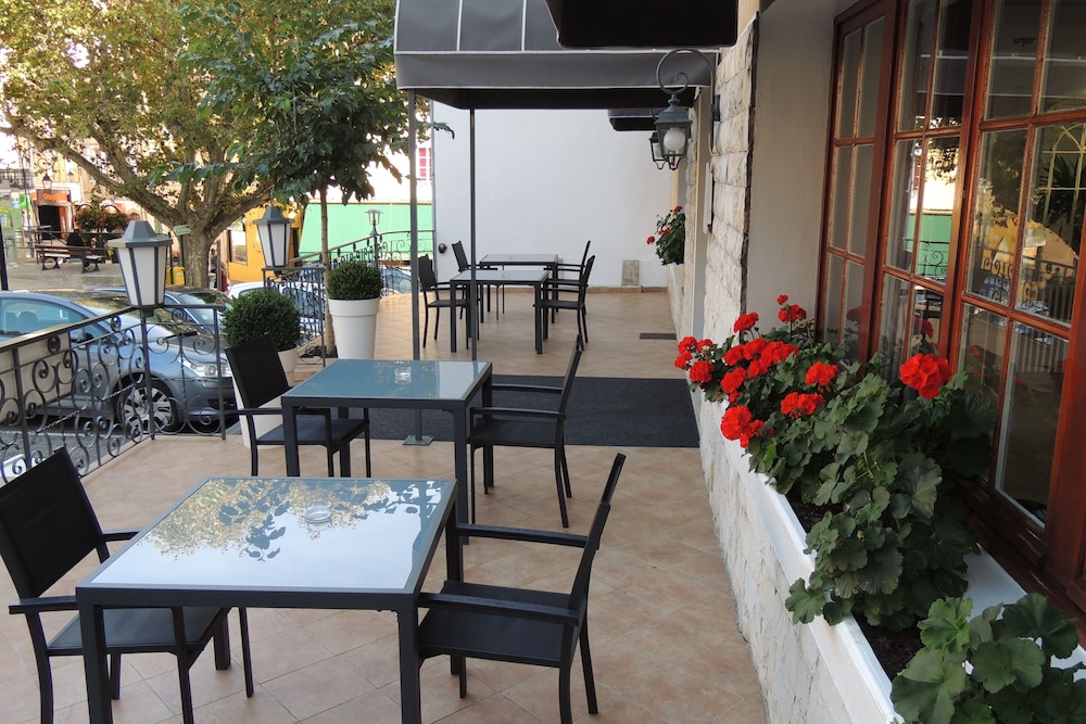Hotel Le Tivoli Theopolis 34/47