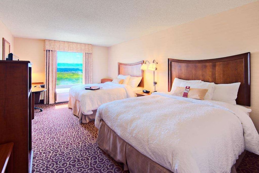 Hampton Inn Sheridan 9/34