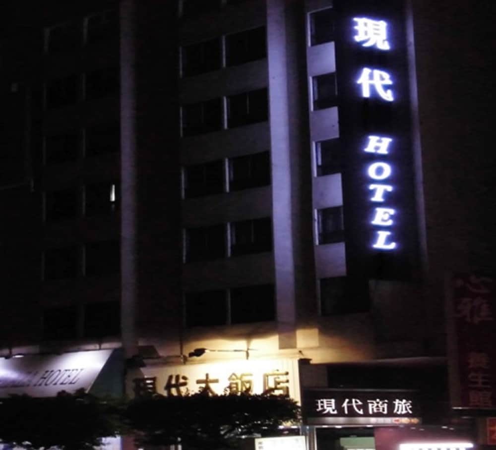 Modern Plaza Hotel 3/30
