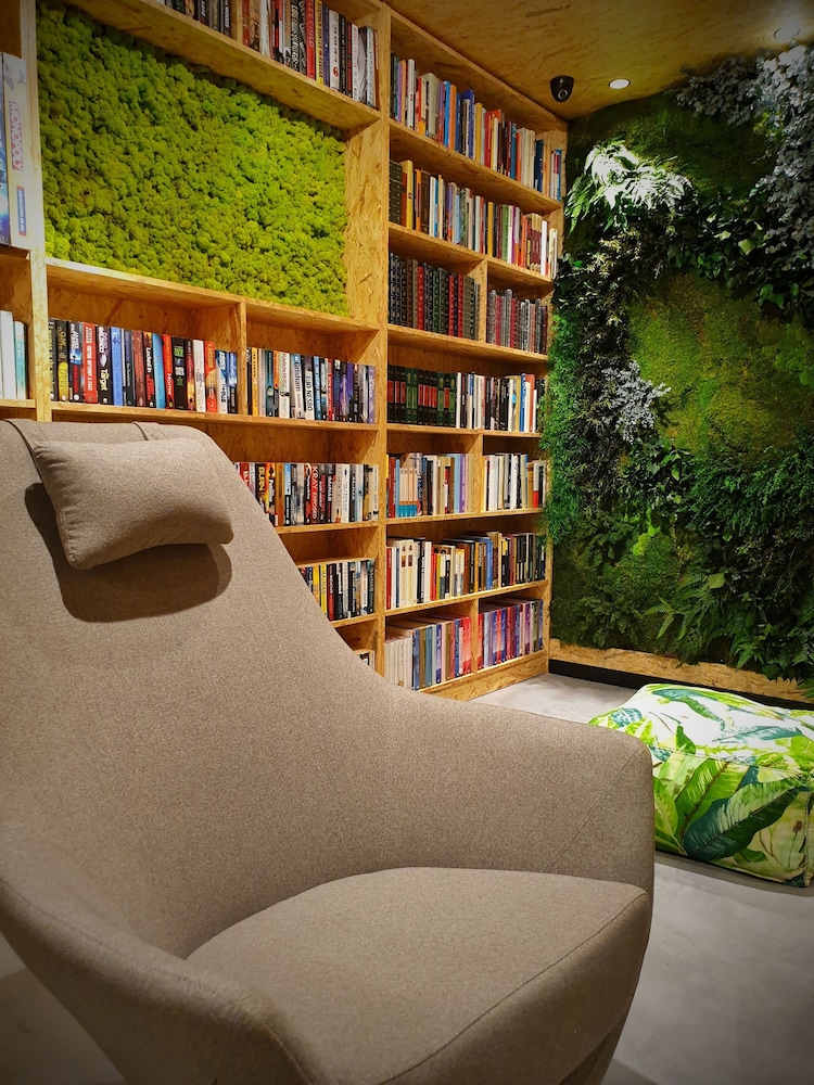 MB Hostels Premium Eco Adult Only 23/38