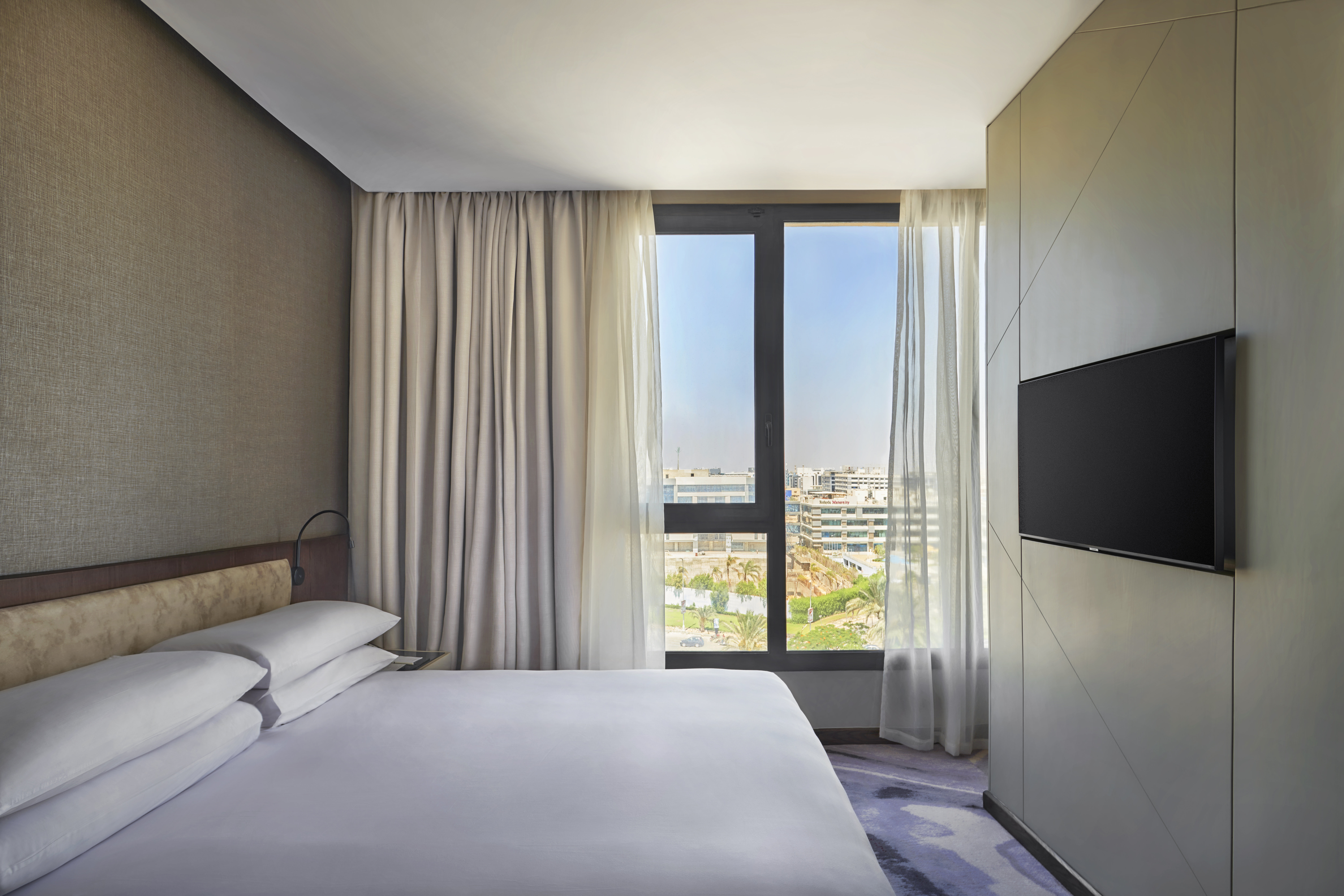 Junior Suite, King Bed, Club Floor