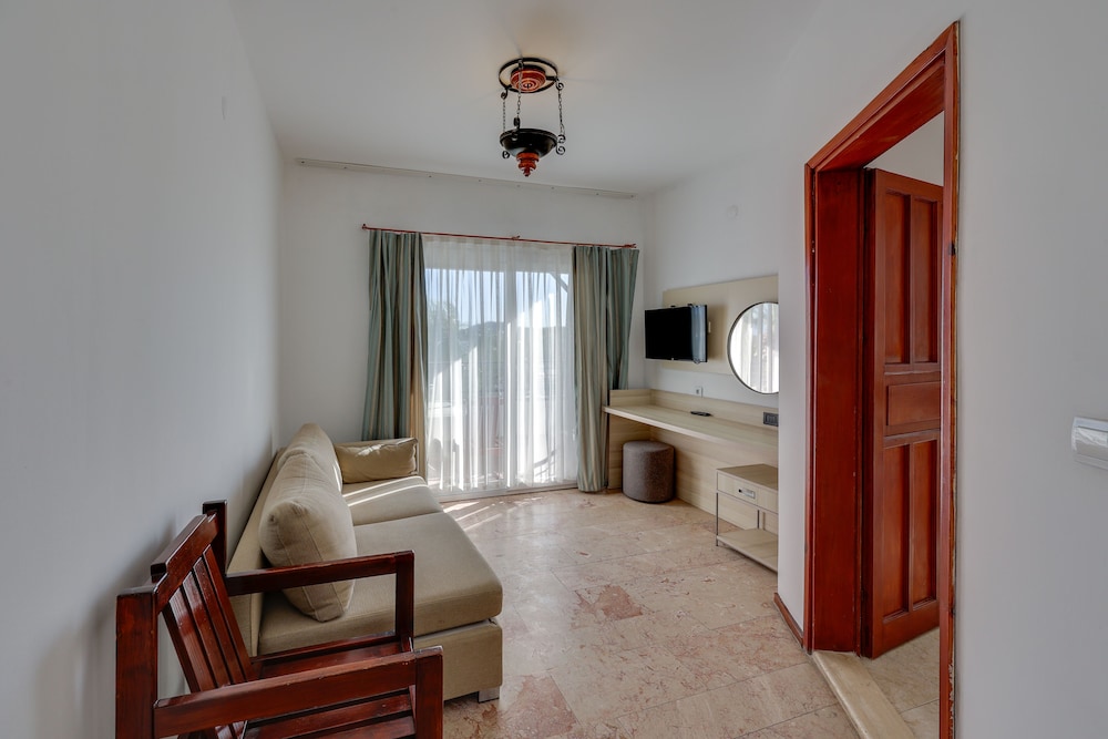 Sami Beach Hotel 16/50