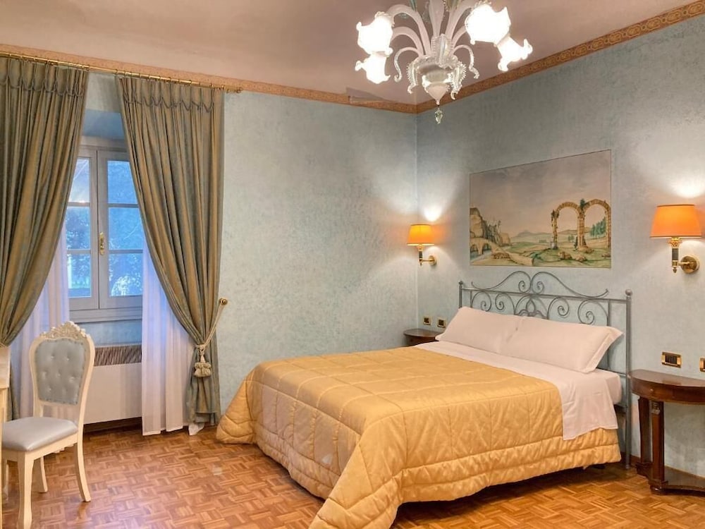 Fantastic Garden Hotel 10/50