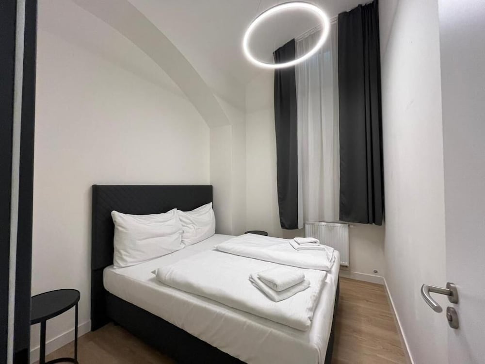 Figaro Suites 16/43