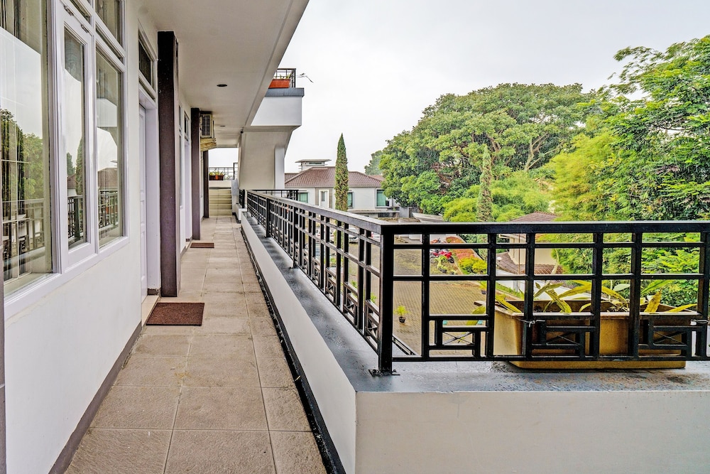 Super OYO Collection O 92277 Setra Priangan Guest House 34/39