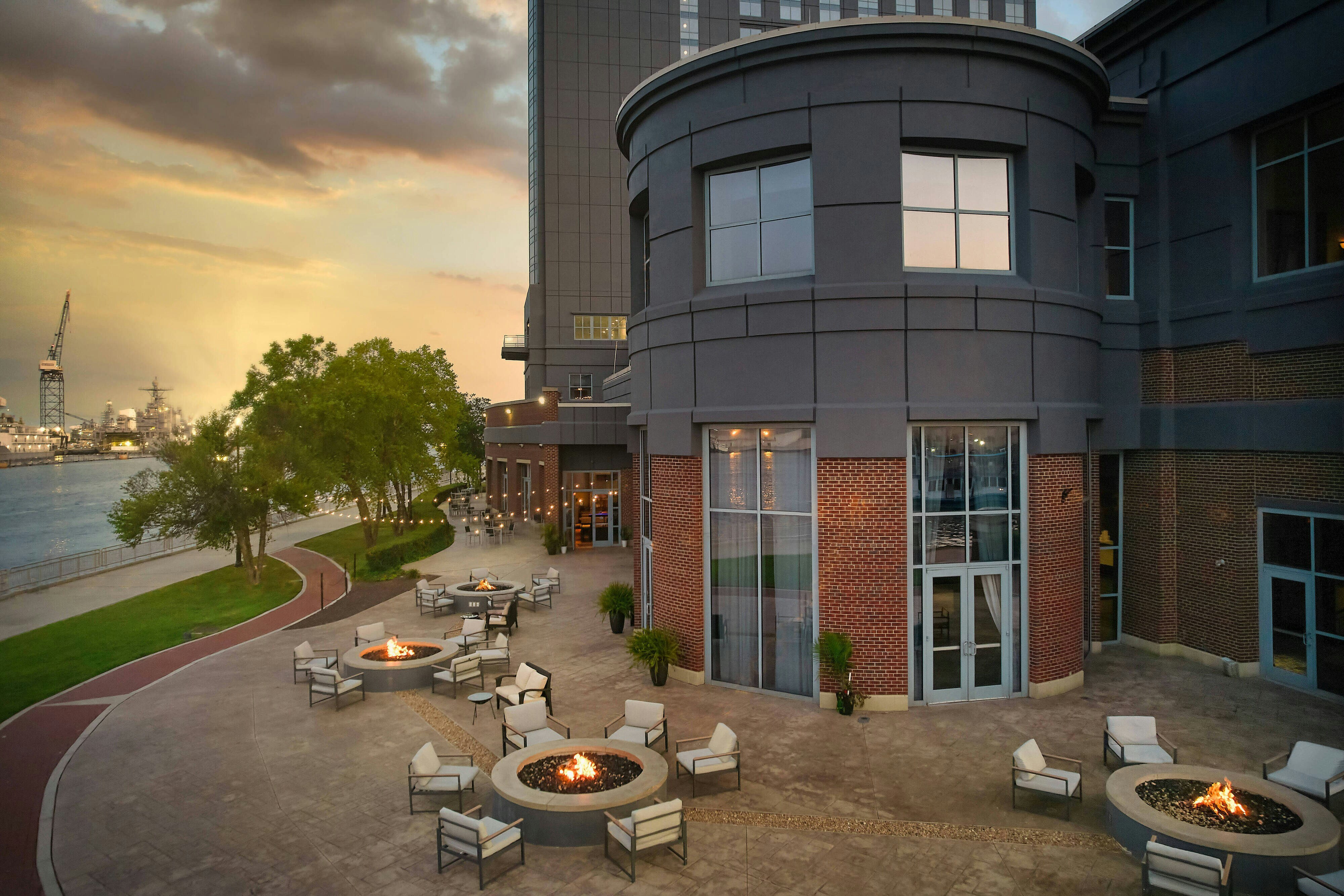 Renaissance Portsmouth-Norfolk Waterfront Hotel 4/4